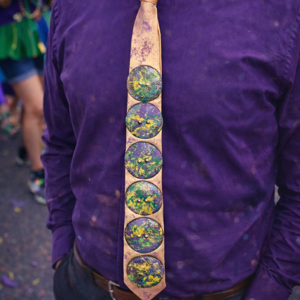 Unique Gold Necktie w/ Wooden Button w/ Splash Design
